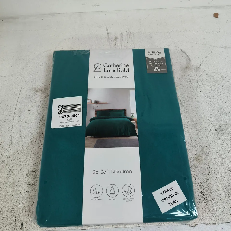 CATHERINE LANSFIELD KING SIZE DUVET SET – TEAL 