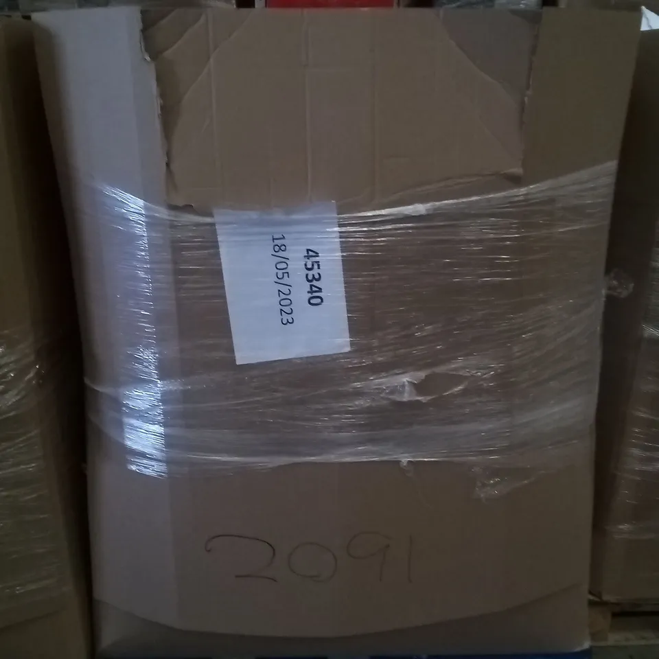 PALLET OF ASSORTED ITEMS INCLUDING AMERIERGO FOOT REST, ELVIROS MEMORY FOAM CERVICAL PILLOW, NOFFA PILLOW, CONTOUR MEMORY FOAM PILLOW , 100FT EXPANDING HOSE, LEMONDUCK SEAT CUSHION