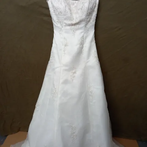 EMBELLISHED IVORY WEDDING DRESS - 10