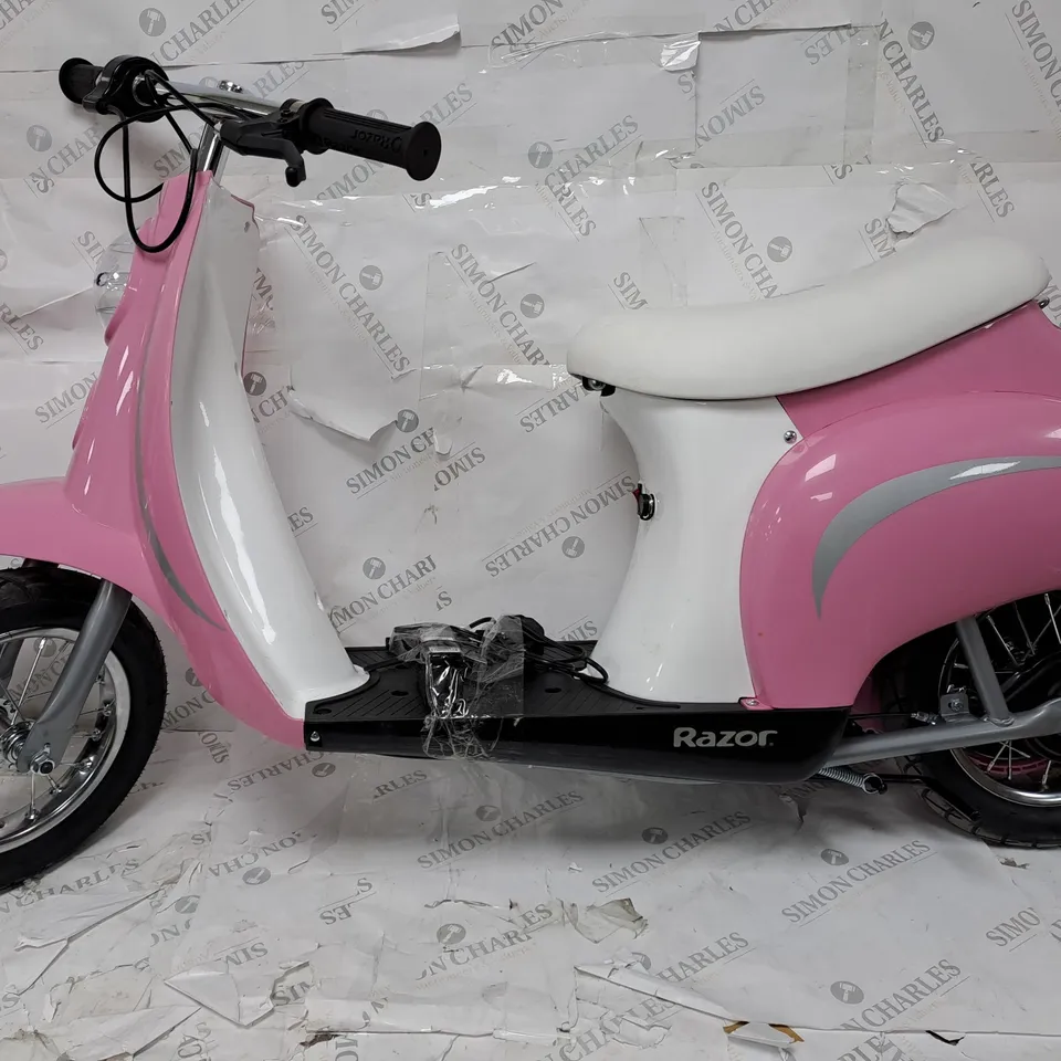 RAZOR BELLA POCKET MOD - PINK - COLLECTION ONLY RRP £399.99