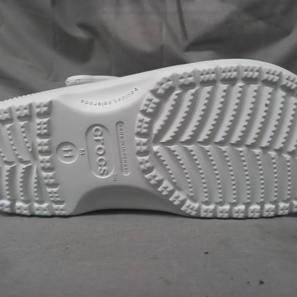 PAIR OF CROCS CLASSIC CROCS IN GREY UK SIZE M10/W11