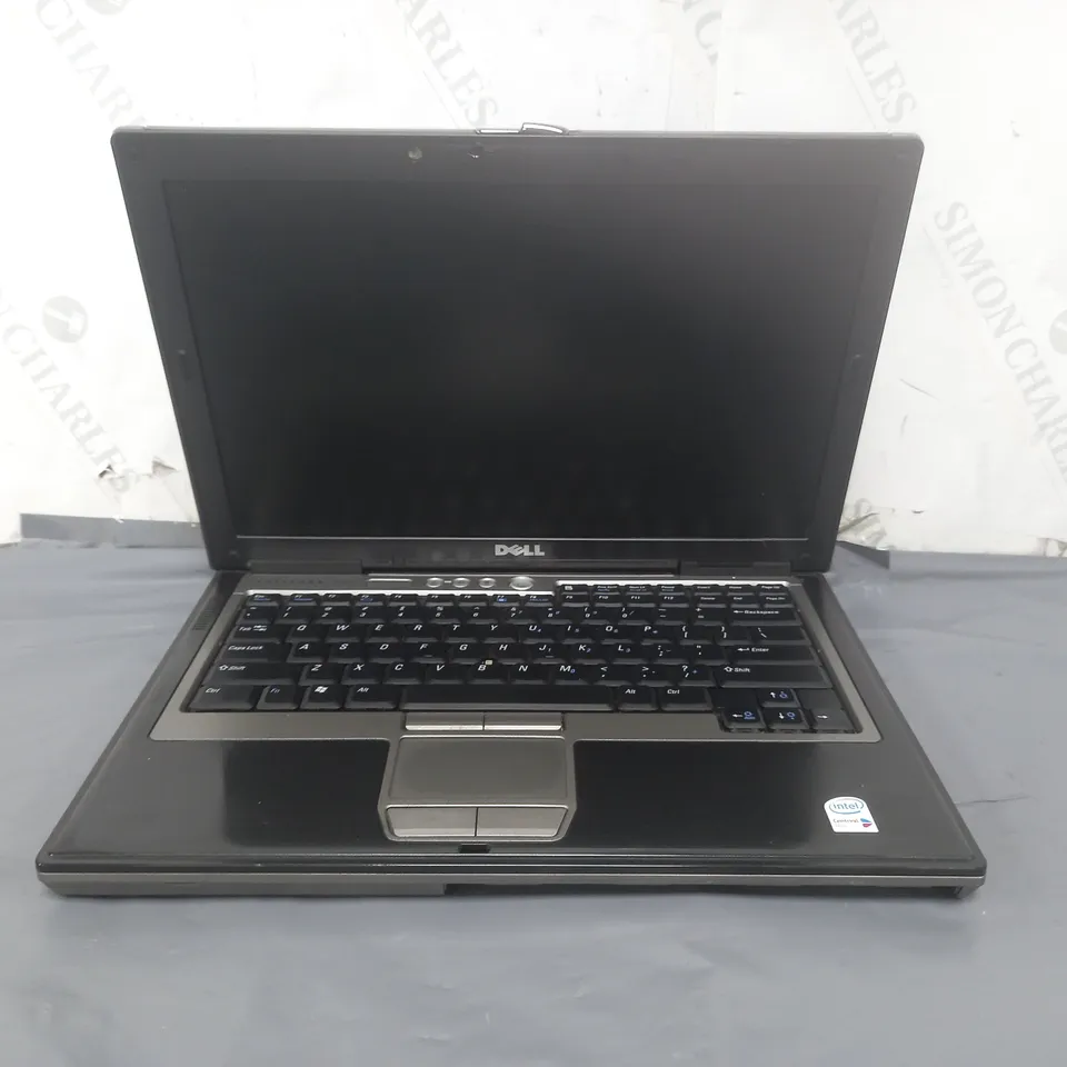 DELL LATITUDE D620 15 INCH	INTEL CENTRINO
