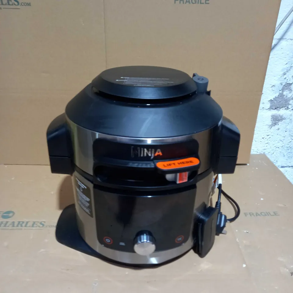 NINJA FOODI SMARTLID MULTI COOKER