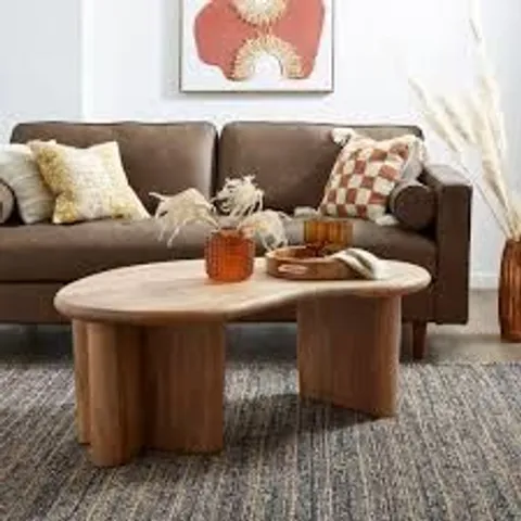 BOXED LUDO KIDNEY SHAPED COFFEE TABLE, MANGO WOOD - MIDTONE MANGO WOOD (1 BOX)