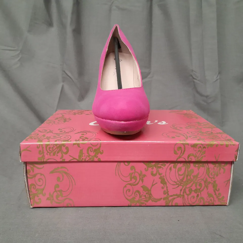 BOXED PAIR OF CLARA'S CLOSED TOE HIGH HEEL SHOES IN FUCHSIA 37