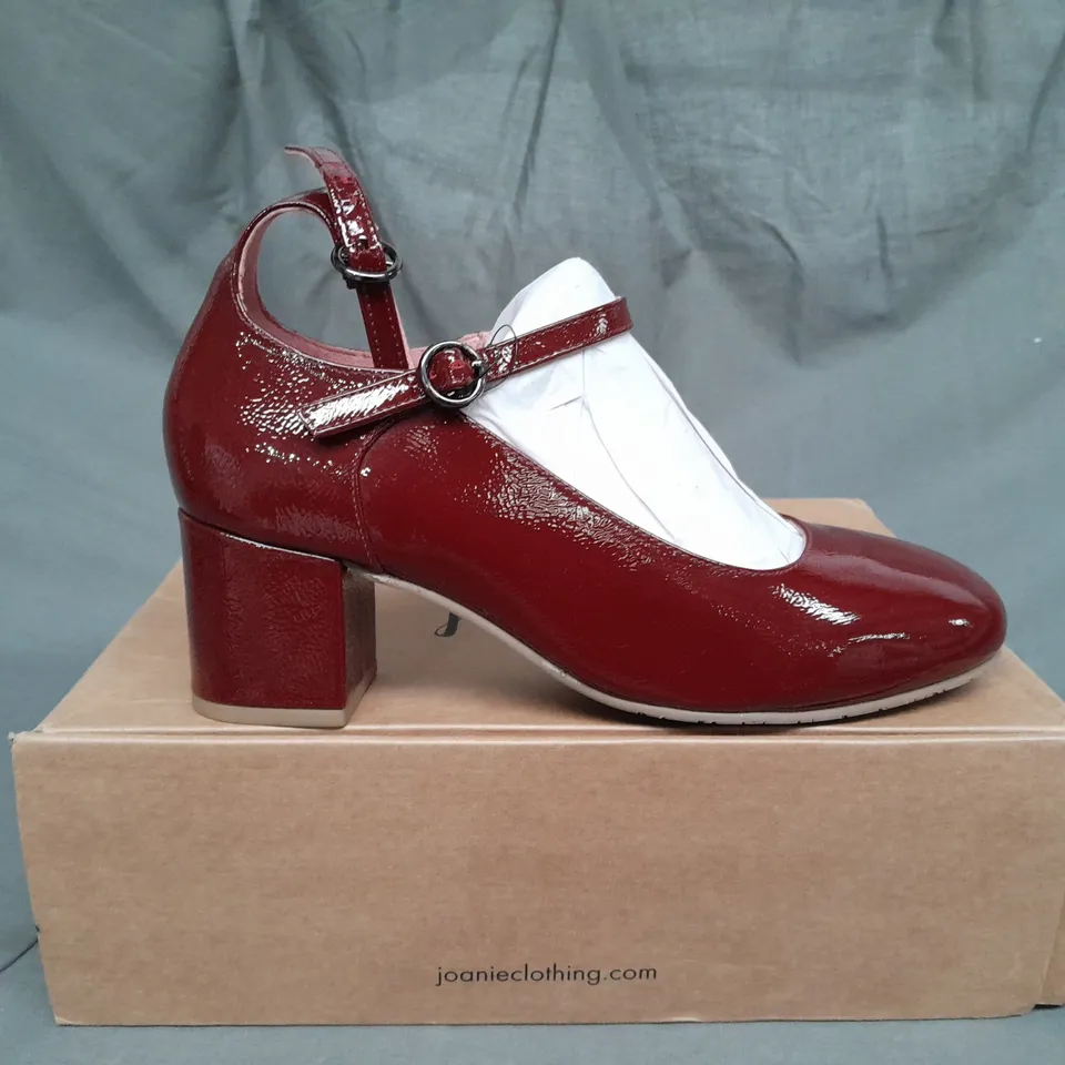 BOXED PAIR OF JOANIE WEDGE BLOCK SHOE SIZE 8