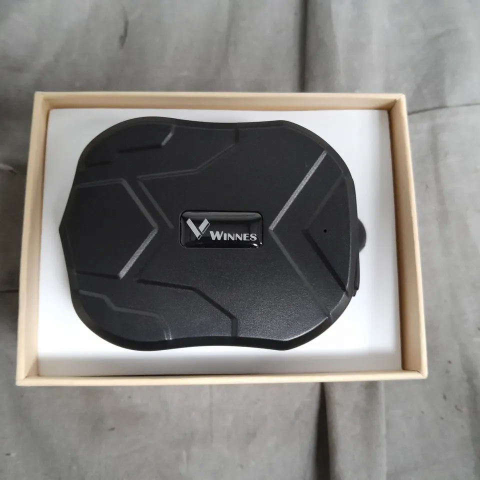 V WINNER GPS TRACKER 