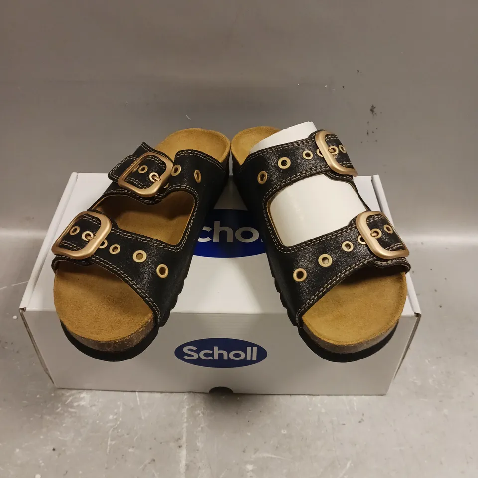 BOXED PAIR OF SCHOLL LEATHER SOFTSTEP OPEN TOE SHOES - 6