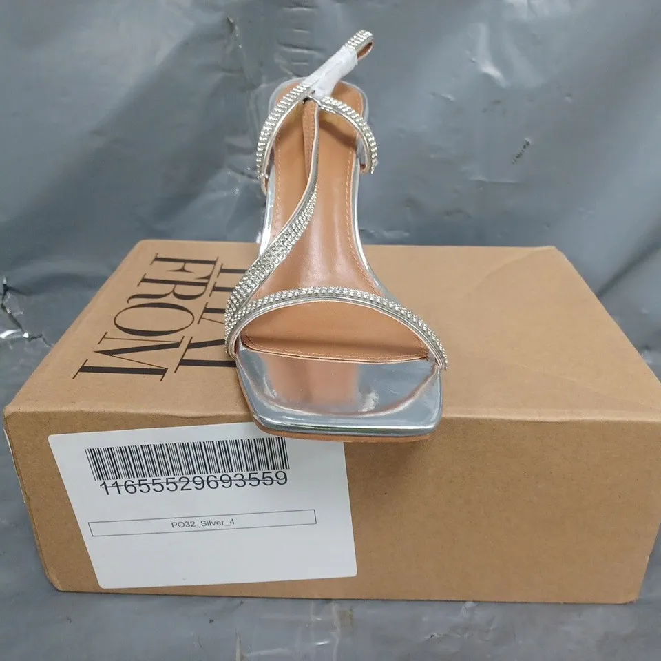 BOXED PAIR OF WHERE'S THAT FROM OPEN TOE HEELED SANDALS IN METALLIC SILVER W. DIAMANTE EFFECT SIZE UK 4