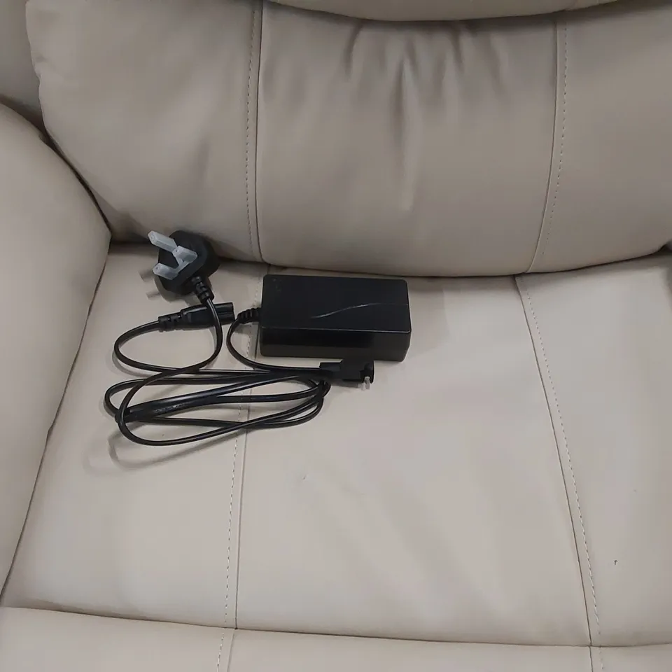 QUALITY DESIGNER FAUX LEATHER ELECTRIC RECLINING ARMCHAIR