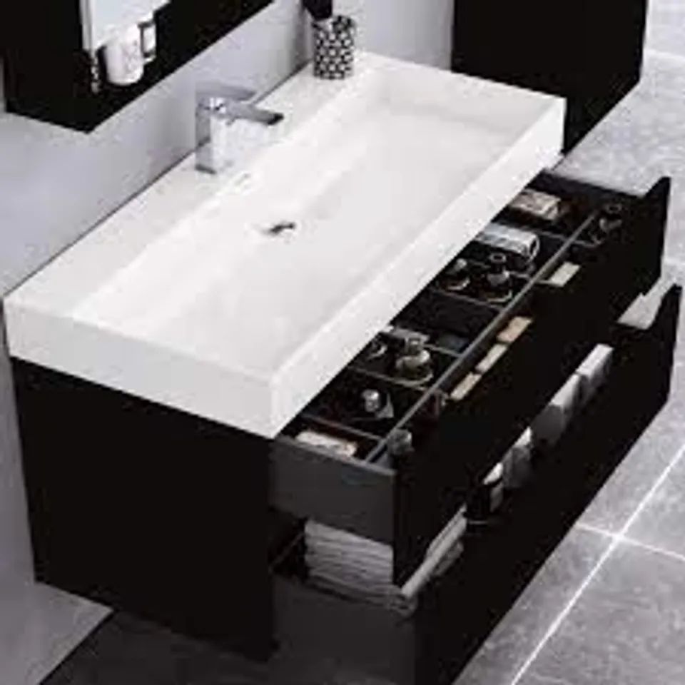 BRAND NEW BOXED MORELLA 80 CERAMIC BASIN 