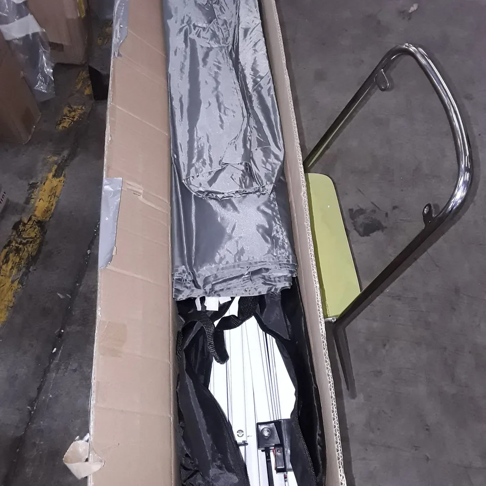 BOXED OUTDOOR CANOPY/SHELTER