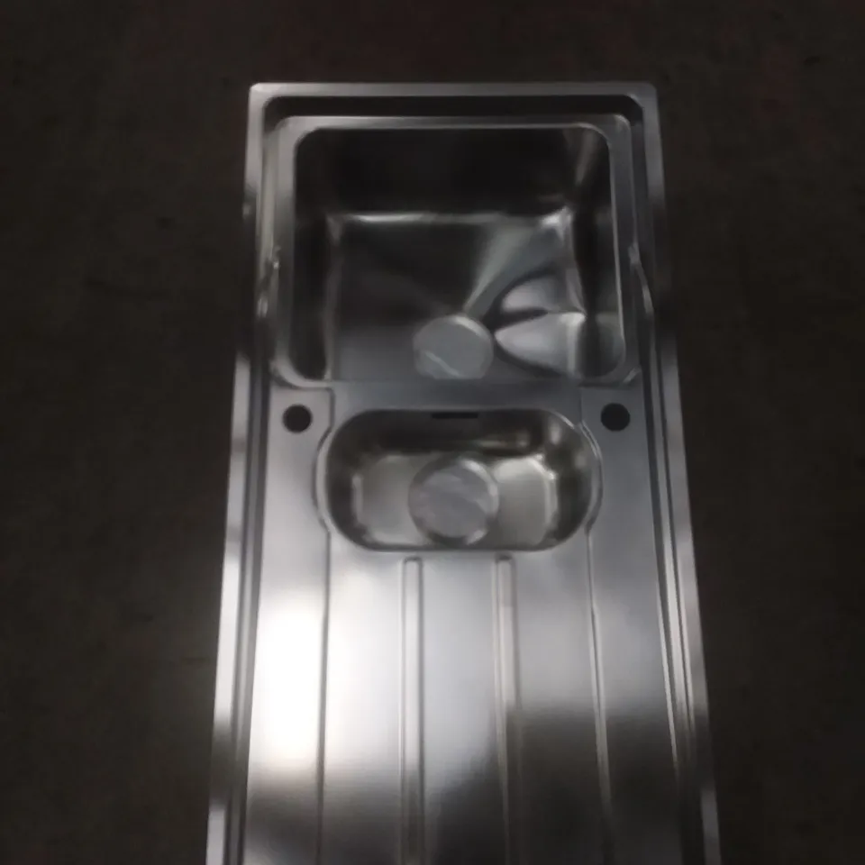 BOXED 1.5 BOWL SINK AND DRAINER - CHROME 100 x 51.5 CM 