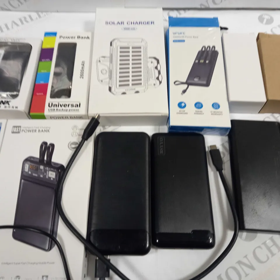 LOT OF 12 ASSORTED POWERBANKS 