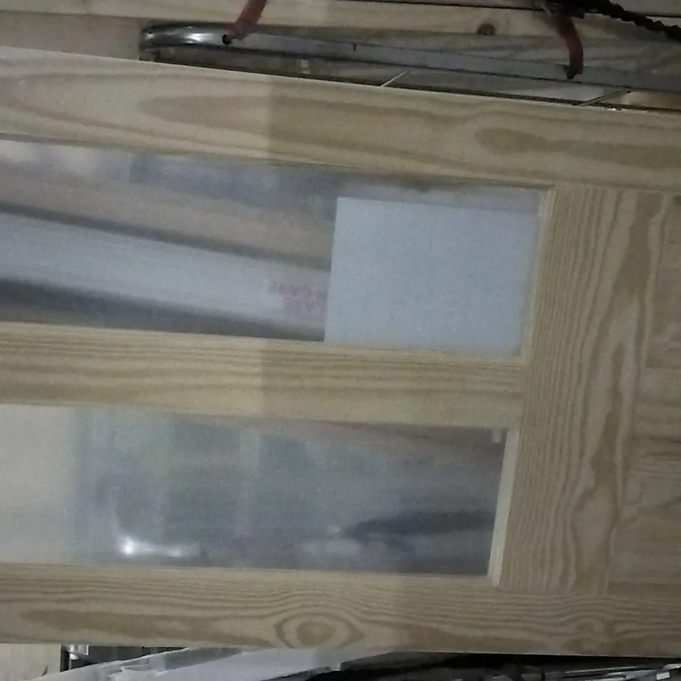 BRAND NEW 4 PANEL CLEAR PINE GLAZED INTERNAL DOOR , 2040 X 826 MM