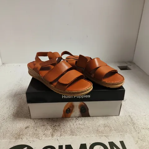 HUSH PUPPIES ELIANA SANDAL - TAN, WOMEN’S UK 7 (US 9, EU 41)