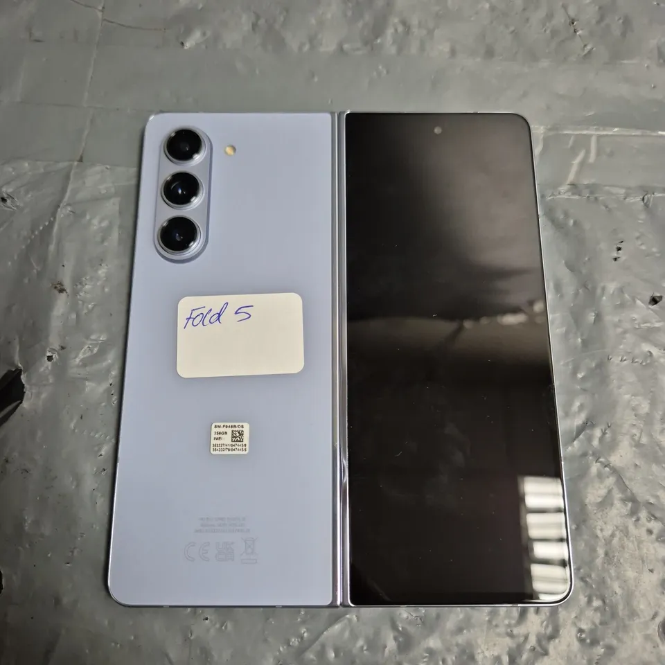 SAMSUNG GALAXY Z FOLD4 SM-F936B 