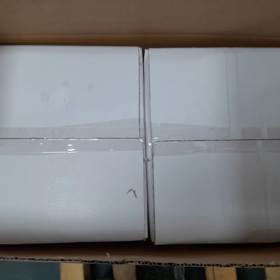 4 BOXED BRAND NEW DAR BISTRO EASY FIT SILVER GLITTER (BIS6532)