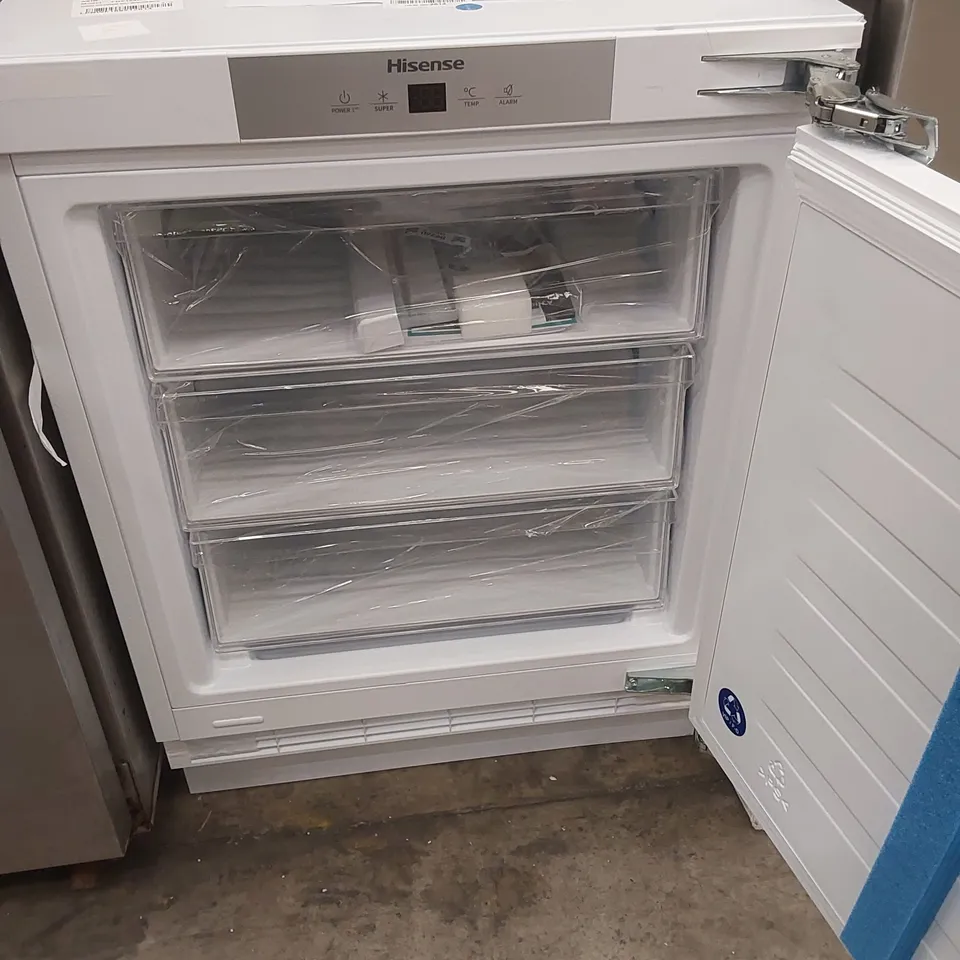 HISENSE FUV124D4AWE BUILT-IN FREEZER - WHITE