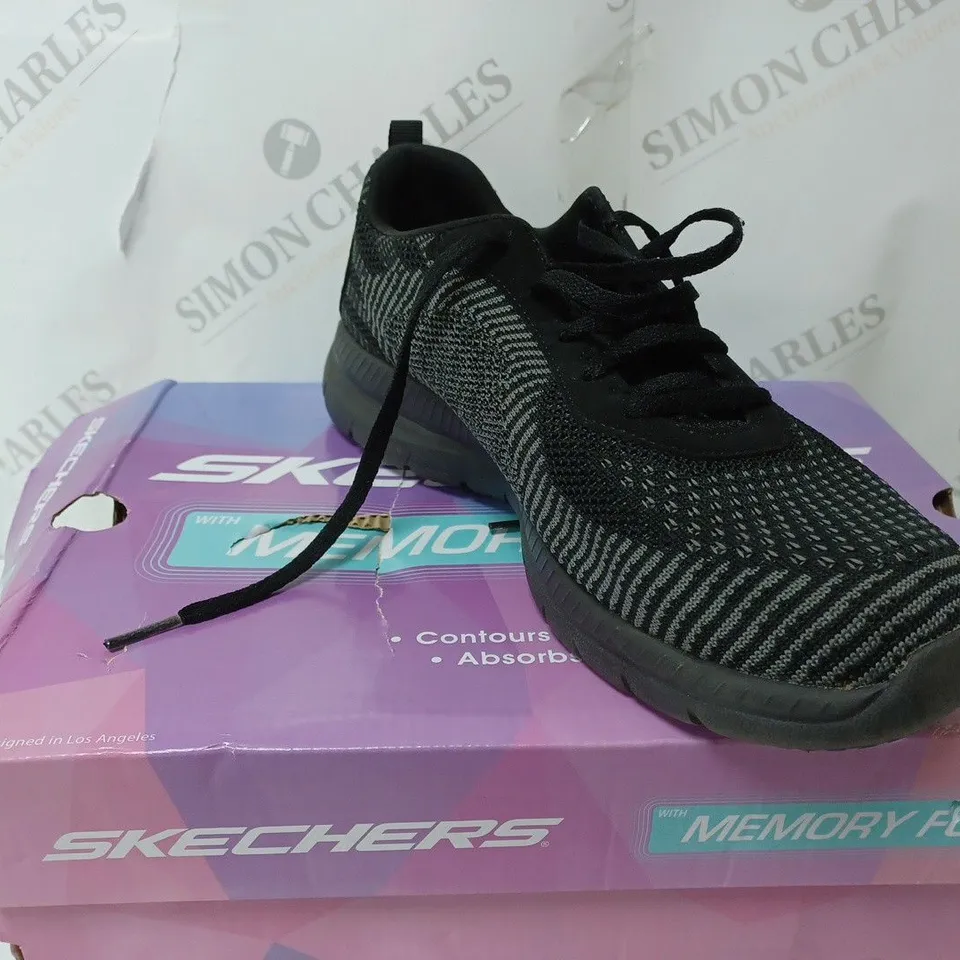 BOXED SKECHERS SIZE 6 BLACK ARCH FIT LACE UP SPORTS TRAINERS 