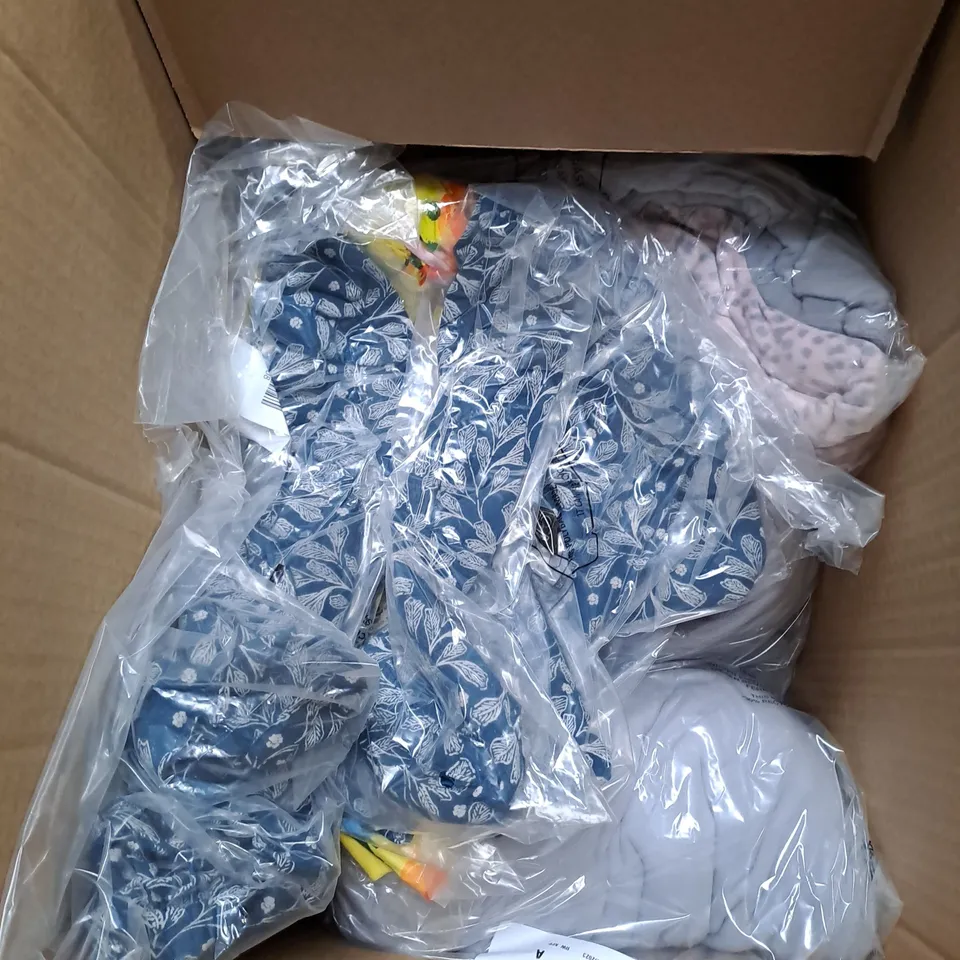 BOX OF ASSORTED CLOTHING ITEMS TOO INCLUDE COATS , TOPS, AND TROUSERS   ETC. 