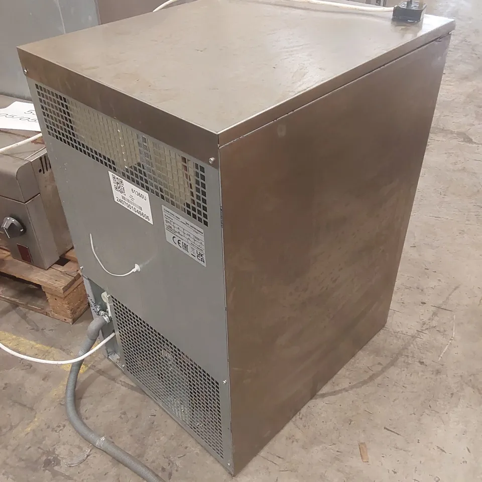 CLEAR COOL GLACIER ICE COMMERCIAL ICE MAKER