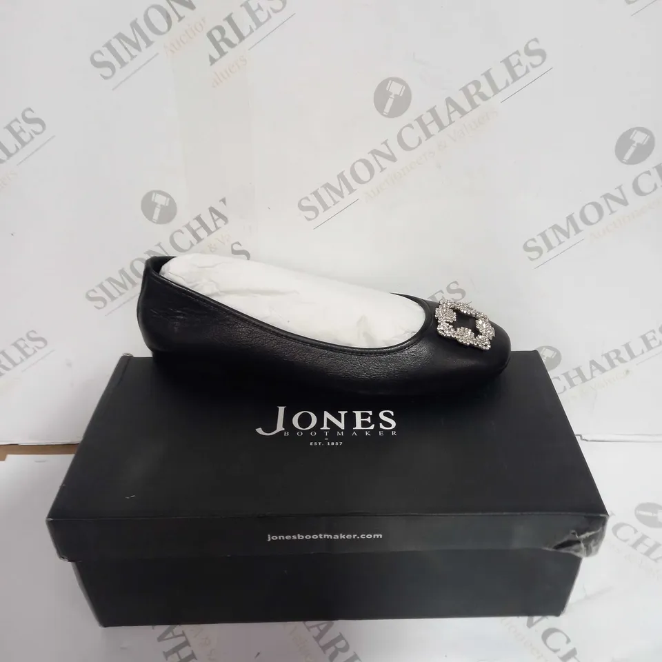 BOXED PAIR OF JONES BOOTMAKER GIORGIANA BLACK UK 6 