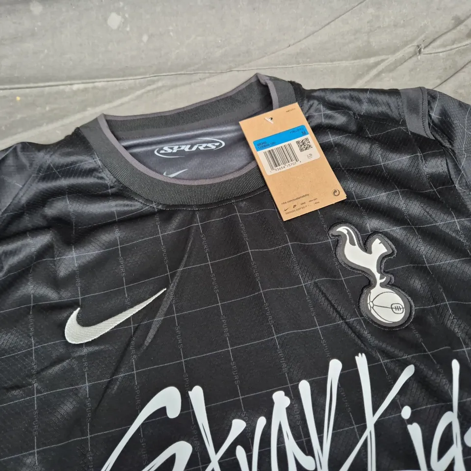 TOTTENHAM HOTSPUR NIKE MEN'S FOOTBALL SHIRT – BLACK, SIZE M (CD0699-100)