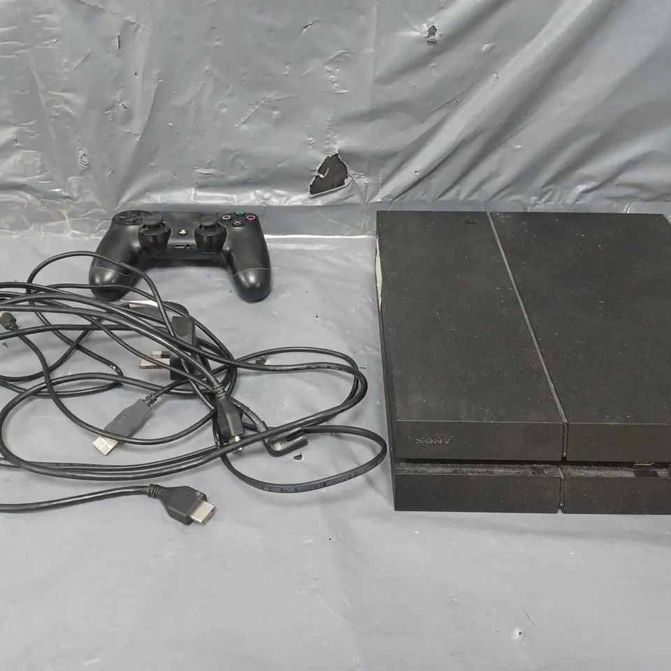 PS4 CONSOLE BLACK WITH CONTROLLER, HDMI CABLE AND POWER LEAD ETC. 