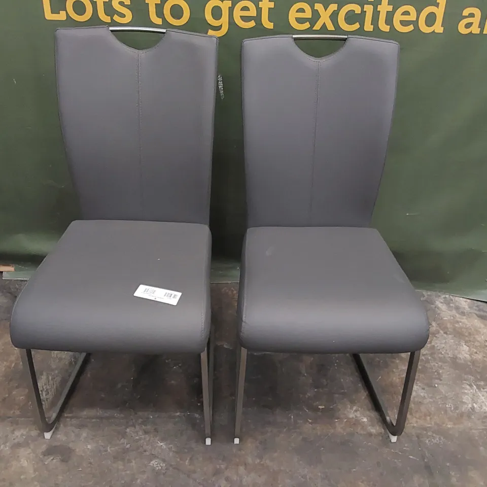 SET OF 2X DESIGNER GREY FAUX LEATHER DINING CHAIRS (2 ITEMS)