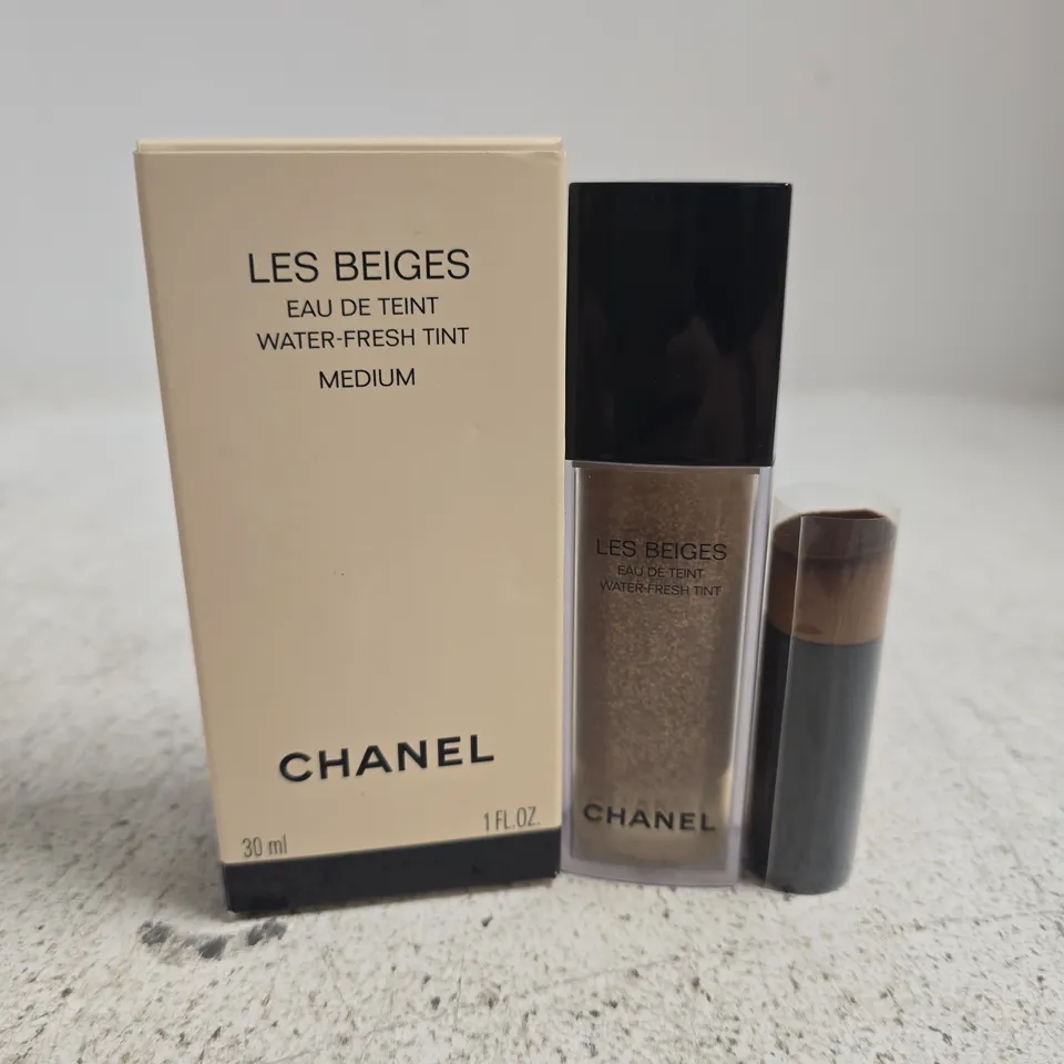 BOXED CHANEL LES BEIGES EAU DE TEINT WATER-FRESH TINT - MEDIUM (30ML)