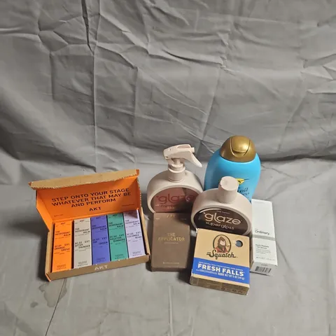 APPROXIMATEY 20 ASSORTED HEALTH AND BEAUTY PRODUCTS TO INCLUDE - GLAZE MIRRORGLAZE SHINE SPRAY - OGX ARGAN OIL SHAMPOO - AKT DEODORANT BALM - ETC