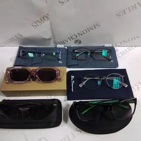APPROXIMATELY 15 ASSORTED SPECTACLES/SUNGLASSES IN VARIOUS DESIGNS