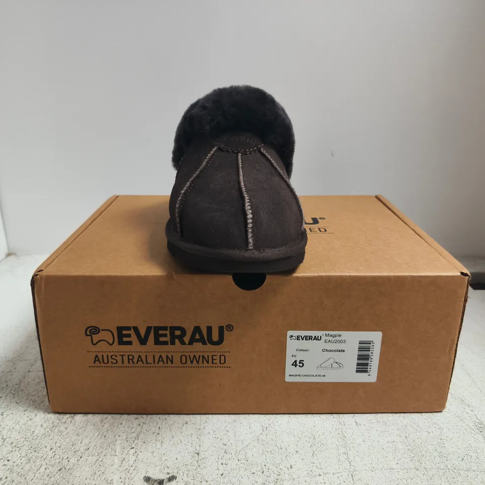 BOXED PAIR OF EVERAU MAGPIE SLIPPERS IN CHOCOLATE SIZE EU 45