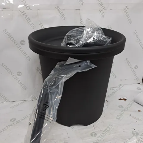 CASA FLORA TRELLIS PLANTER (BLACK 150cm)