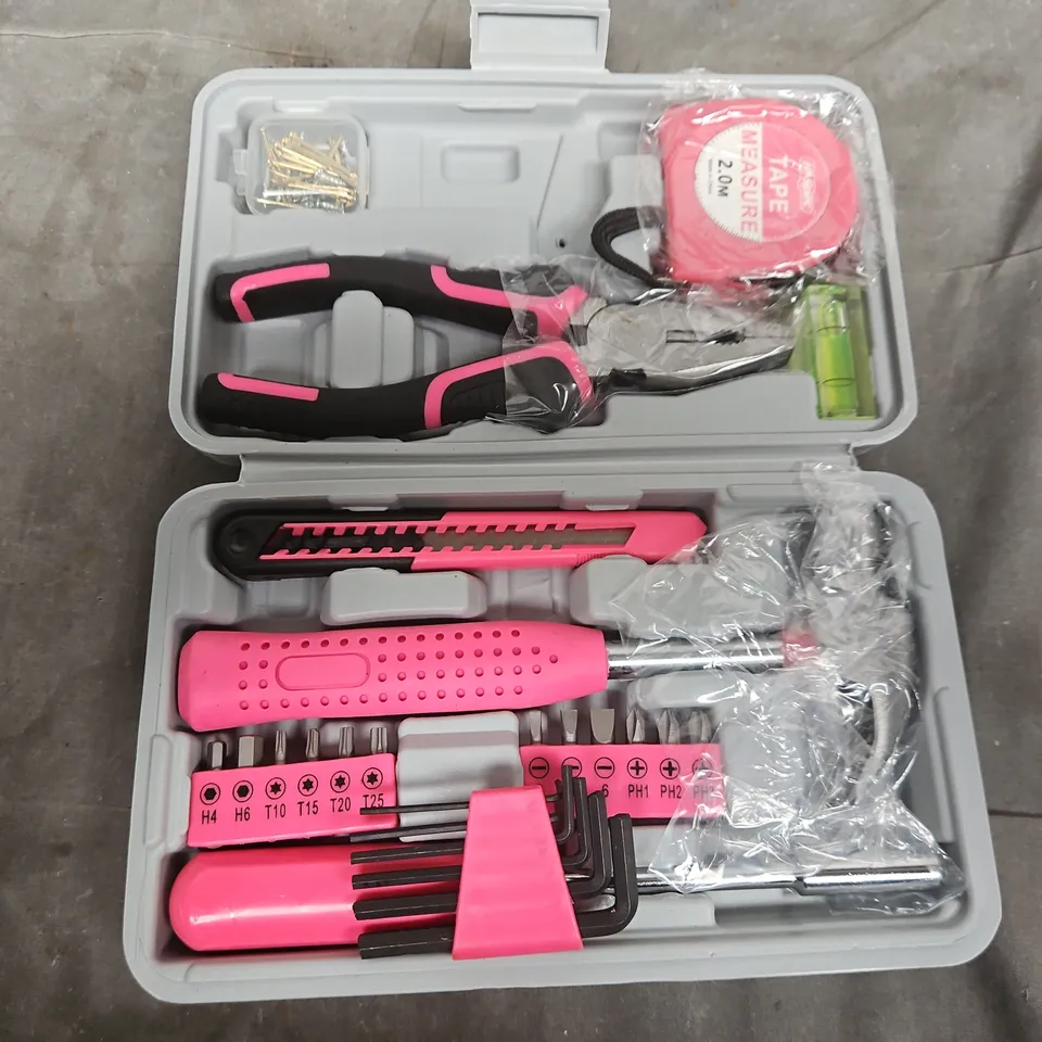 Pink Screwdriver Set in Plastic Case – Hand Tools 