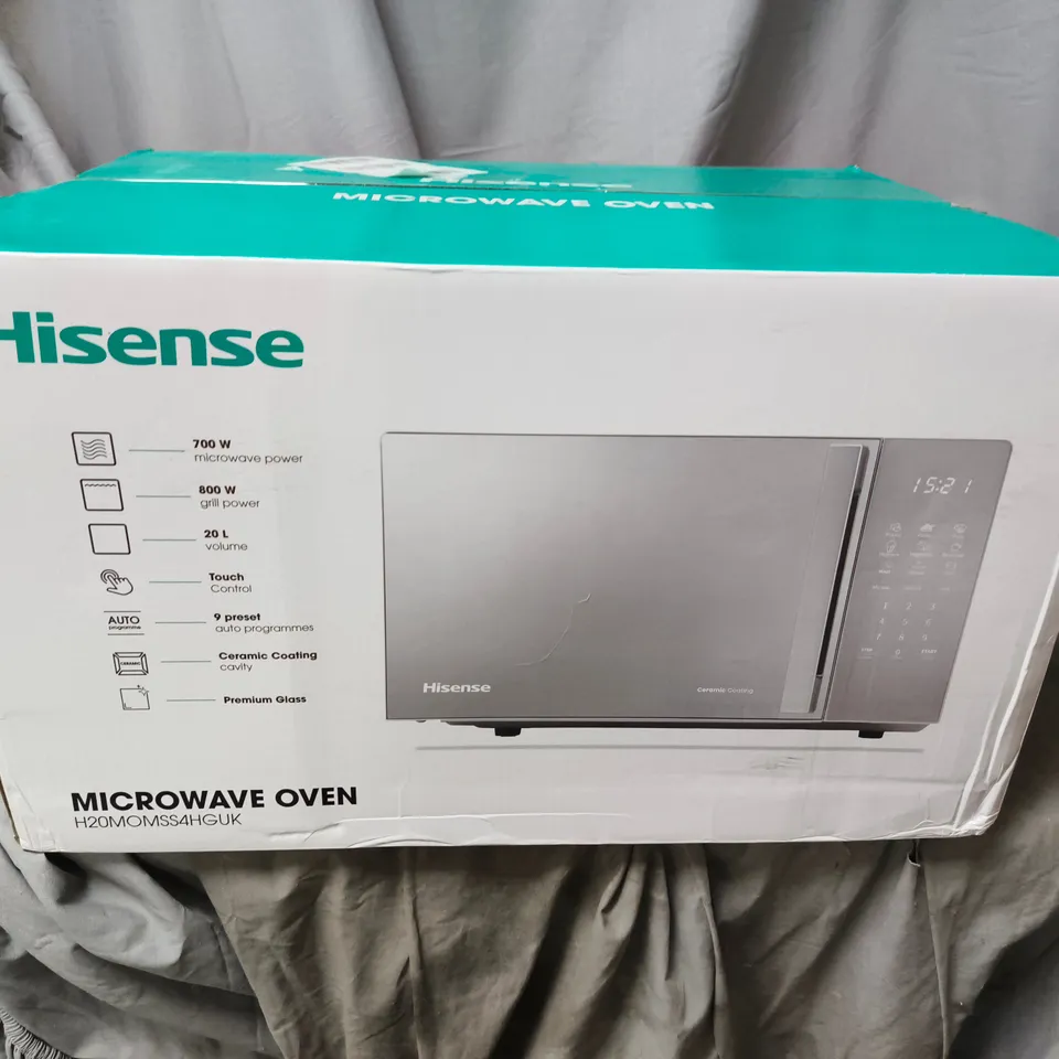 RUSSELL HOBBS MIRROR FRONT COMPACT MICROWAVE - COLLECTION ONLY 