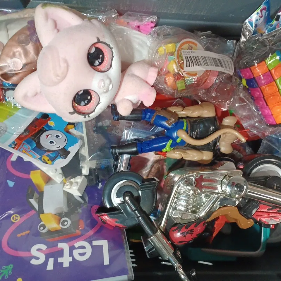 APPROXIMATELY 10 ASSORTED TOYS AND GAMES TO INCLUDE FOAM PRIME BOTTLE, CONNECT 4, BLOOD BOWL CARD PACK, ETC