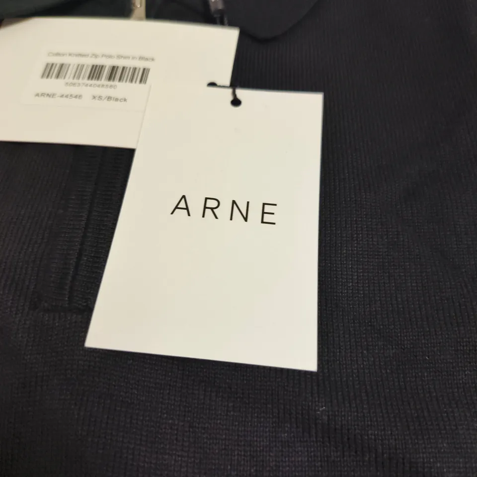 ARNE COTTON KNITTED ZIP POLO SHIRT IN BLACK, UK 6 (XS)