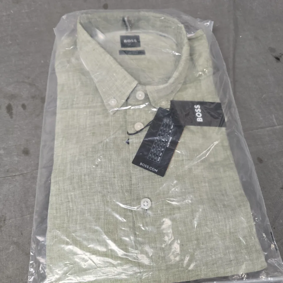 HUGO BOSS MEN'S SHIRT - LIGHT OLIVE/GREEN - SIZE L