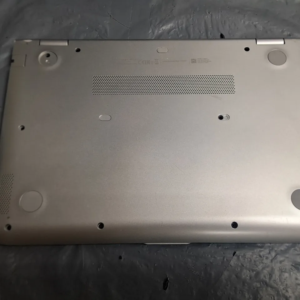 UNBOXED HP PAVILLION TOUCHSCREEN INTEL I5 8GB RAM 256GB LAPTOP IN SILVER - 3165NGW