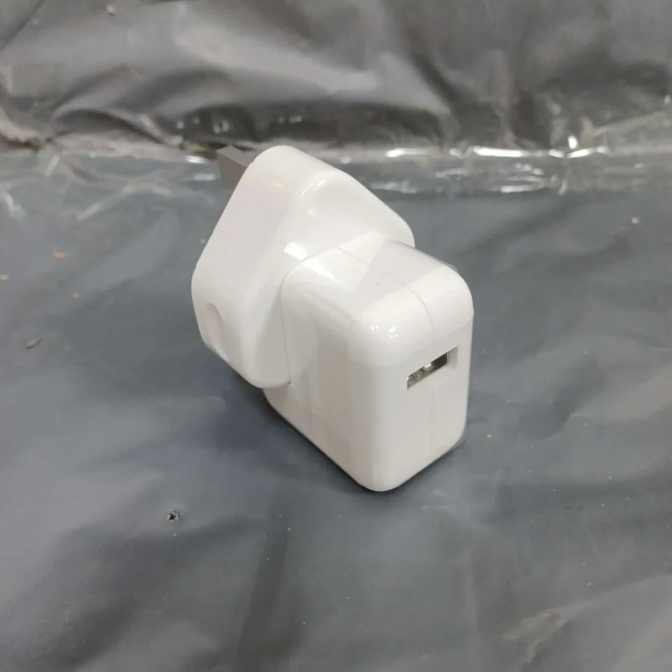 APPROXIMATELY 140 APPLE 10W USB CHARGER POWER ADAPTERS 