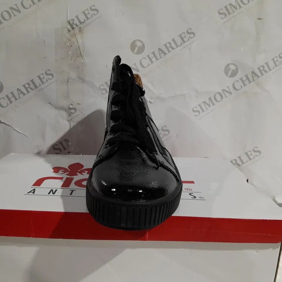 BOXED RIEKER HIGH TOP CUFFED SHOES, LEOPARD/BLACK - SIZE 7.5