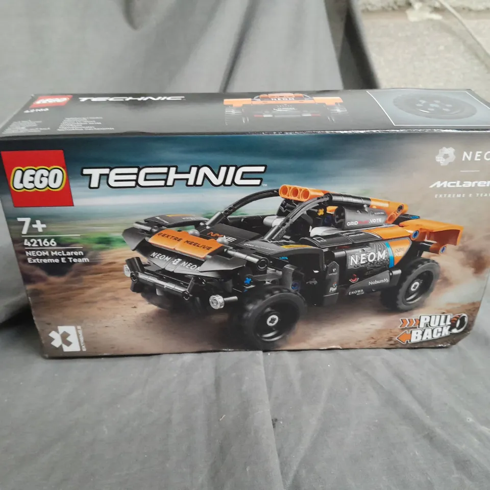 LEGO TECHNIC NEOM 42166