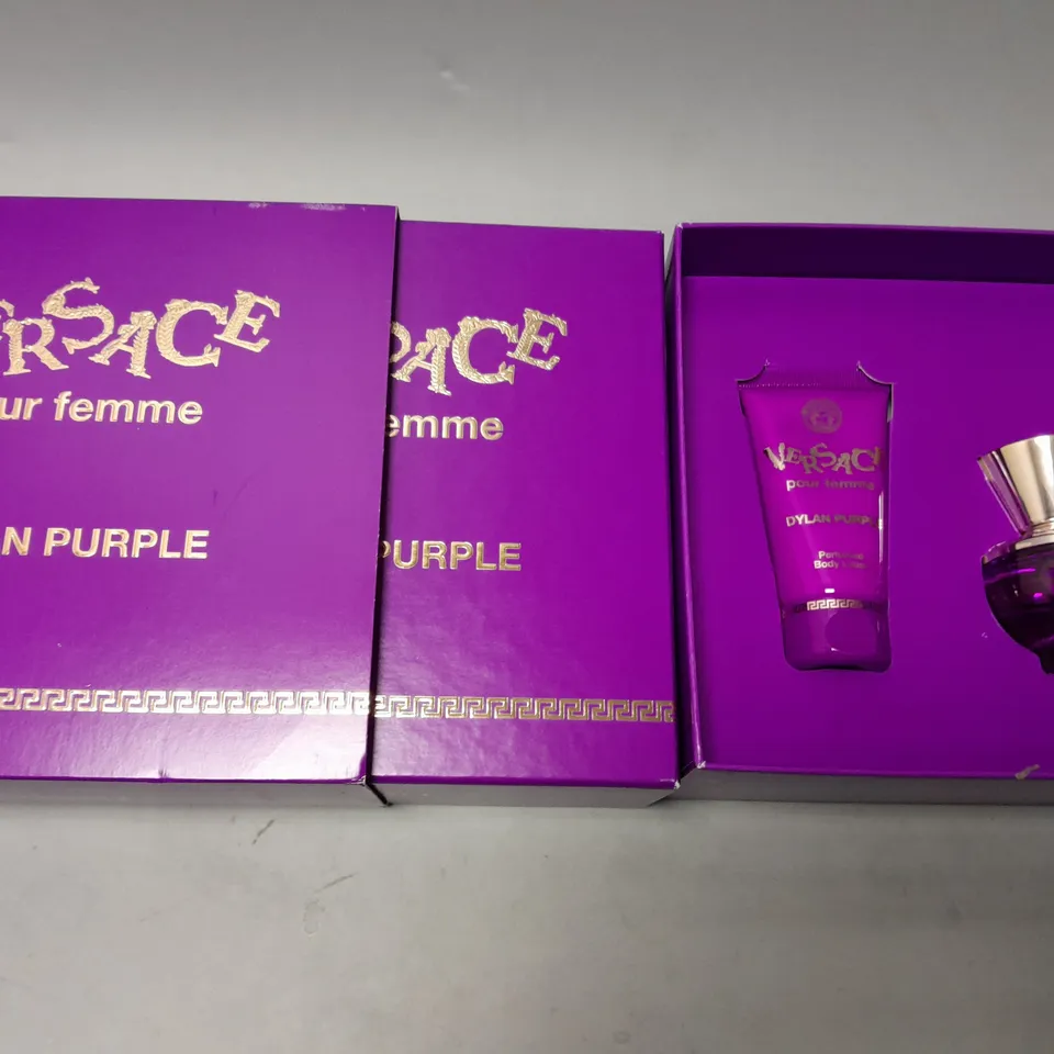 BOXED VERSACE POUR FEMME DYLAN PURPLE EAU DE PARFUM SET