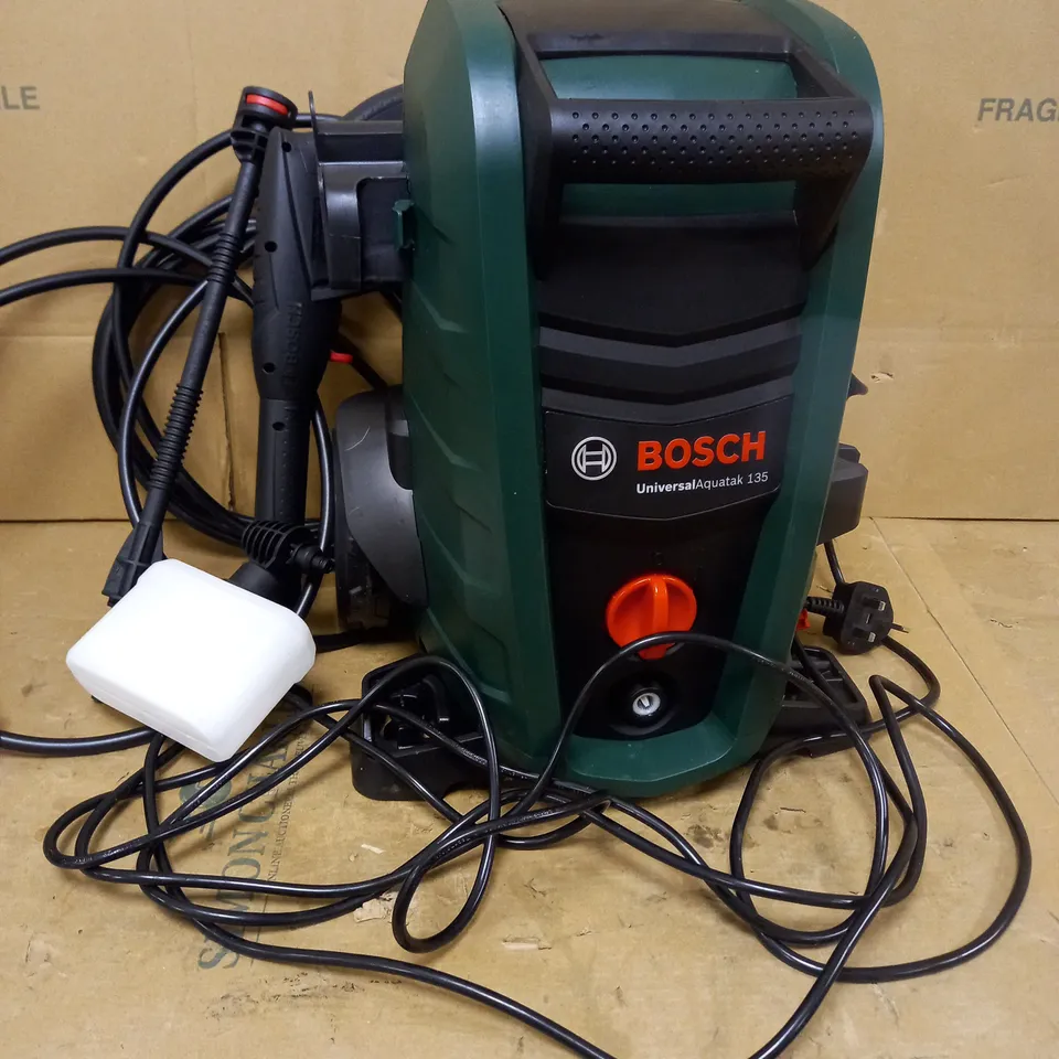 BOSCH UNIVERSAL AQUATAK 135 PRESSURE WASHER