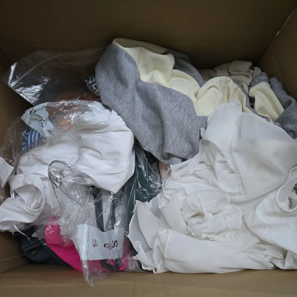 LARGE BOX OF APPROXIMATELY 20 ASSORTED CLOTHING ITEMS IN VARIOUS SIZES, STYLES AND COLOUR 