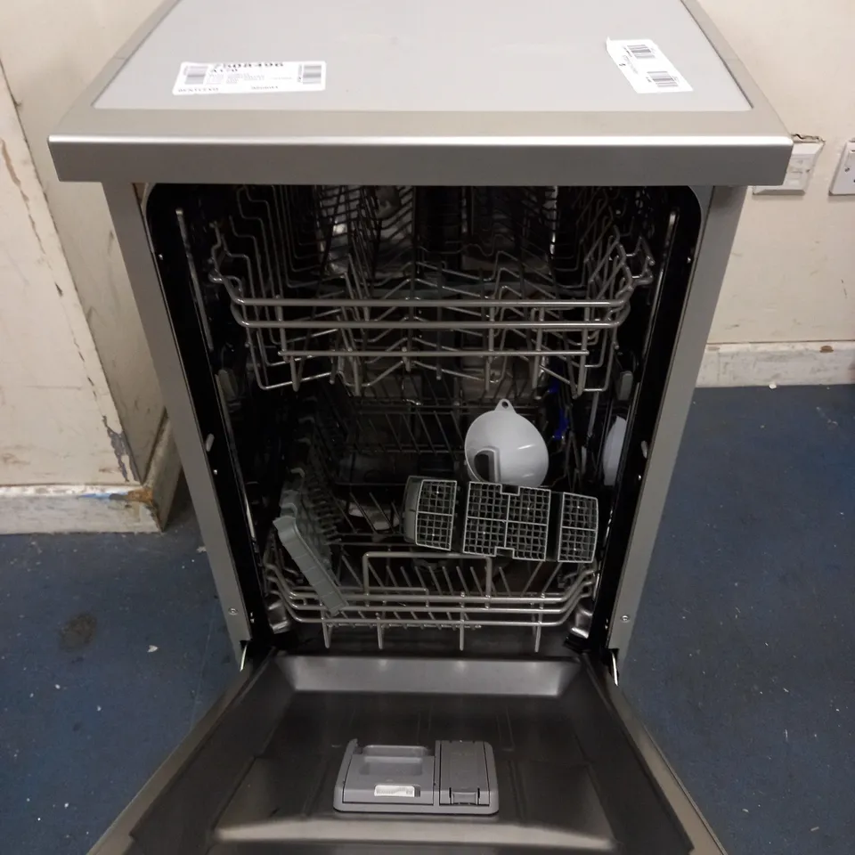 COMFEE' SLIMLINE FREESTANDING DISHWASHER FD1036E-X- COLLECTION ONLY