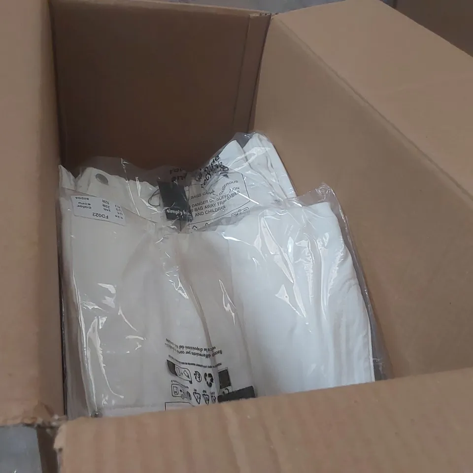 BOX CONTAINING APPROXIMATELY 10x BRAND NEW SIMPLY BE ECRU WIDE LEG JEANS - SIZE 24R