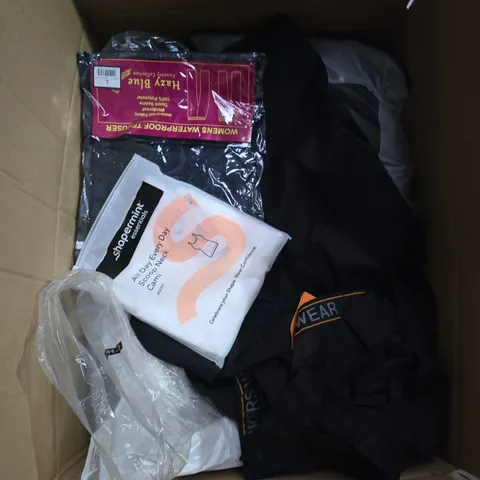 APPROXIMATELY 25 ASSORTED CLOTHING AND FASHION PRODUCTS IN VARIOUS STYLES AND SIZES - COLLECTION ONLY